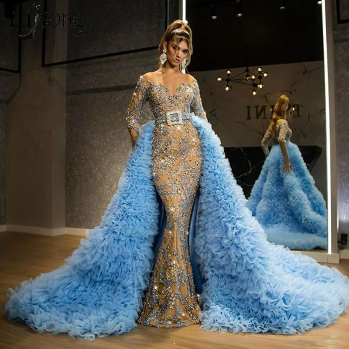 Abiti da ballo di lusso con perline pesanti Abito da sera lungo a sirena con strascico staccabile Abiti con gonna in tulle extra