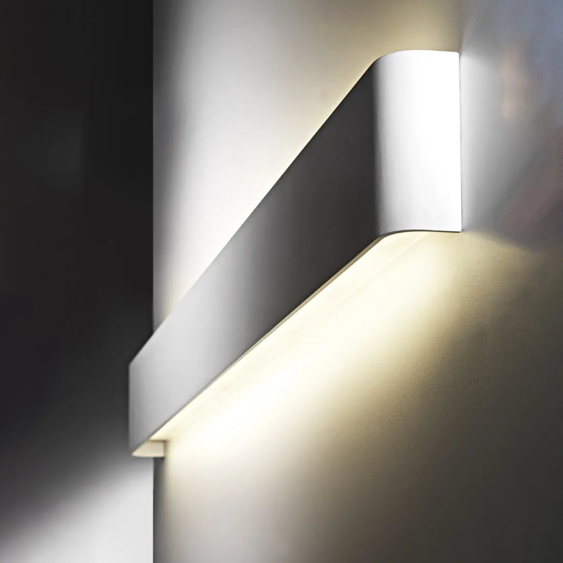 Applique moderna Pan International MATCH PAR04111 LED alluminio lampada parete