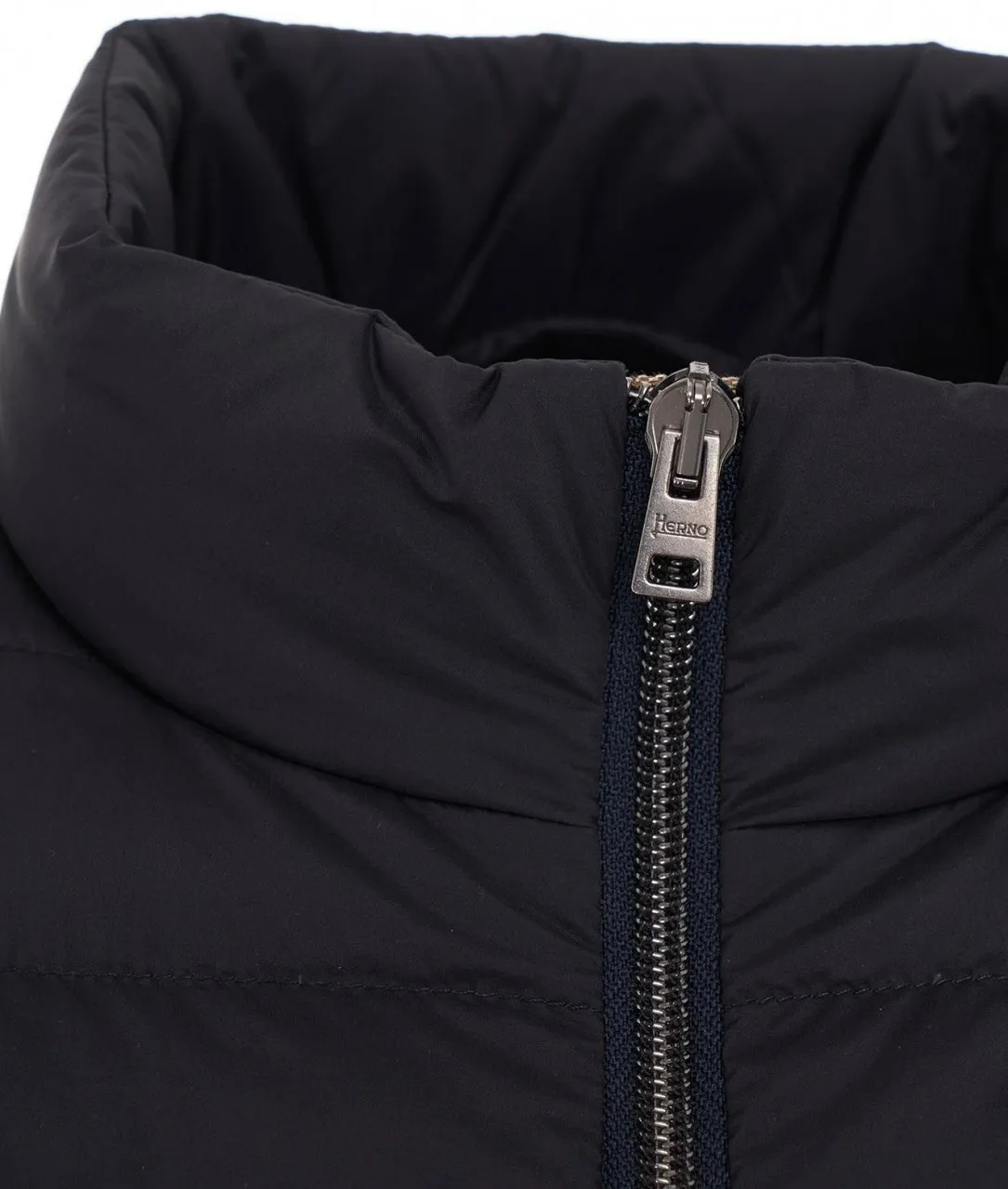 Bomber in piuma blu scuro blu scuro