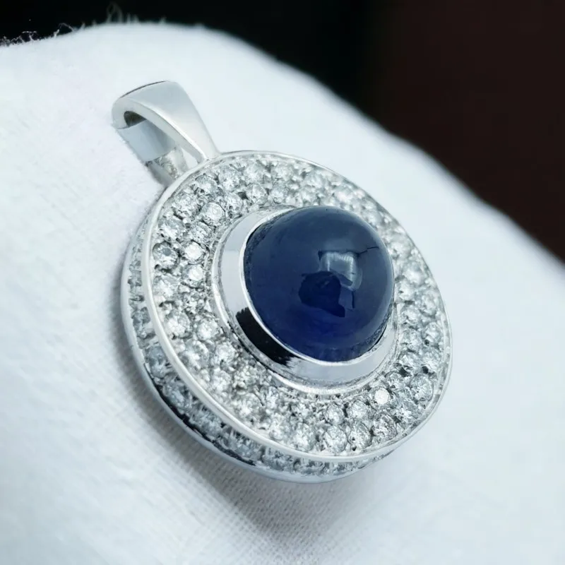 Ciondolo in Oro Bianco 18 kt con Gemme Certificate - Modello (Omicron)