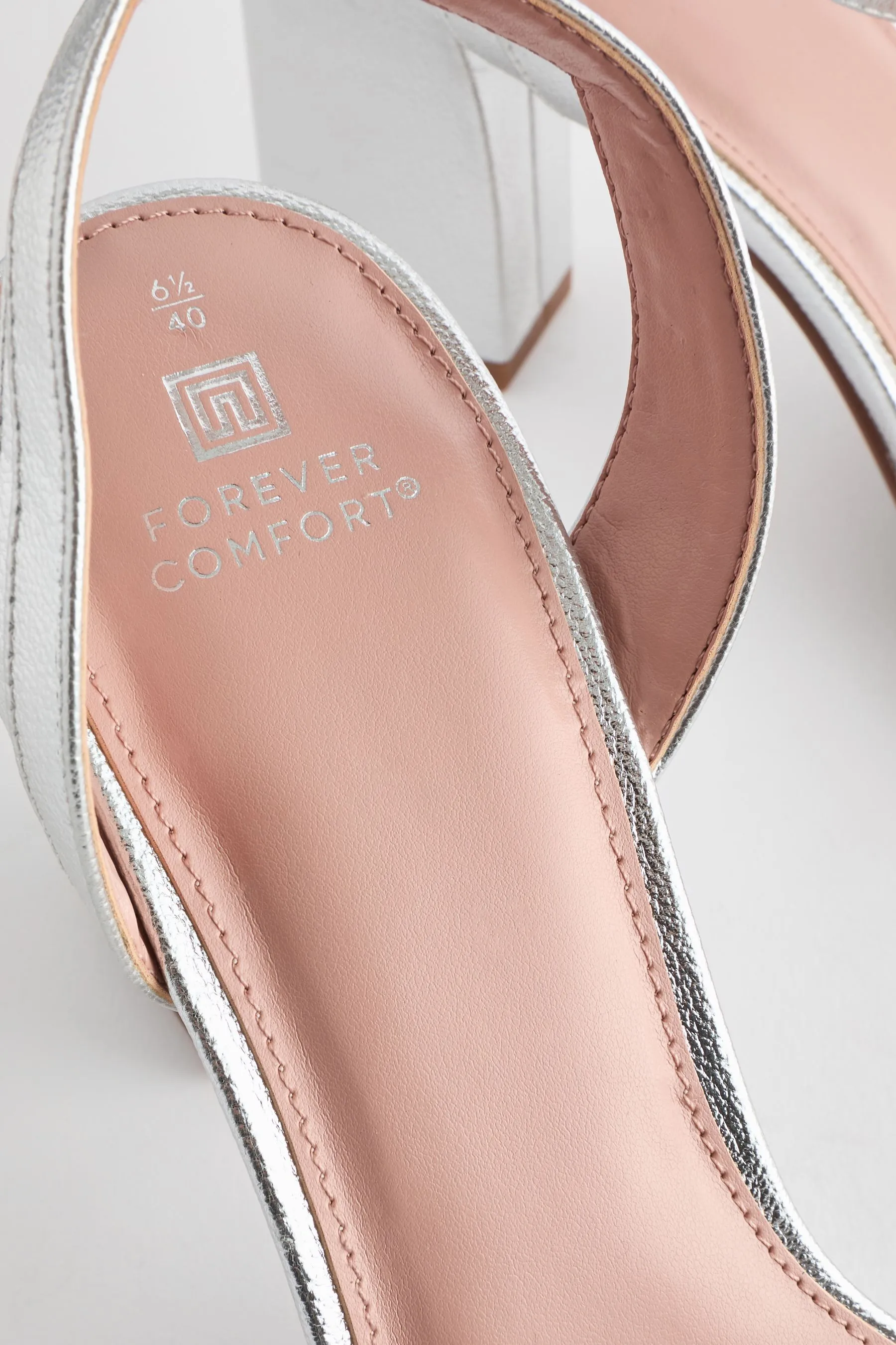 Forever Comfort® - Sandali con tacco largo