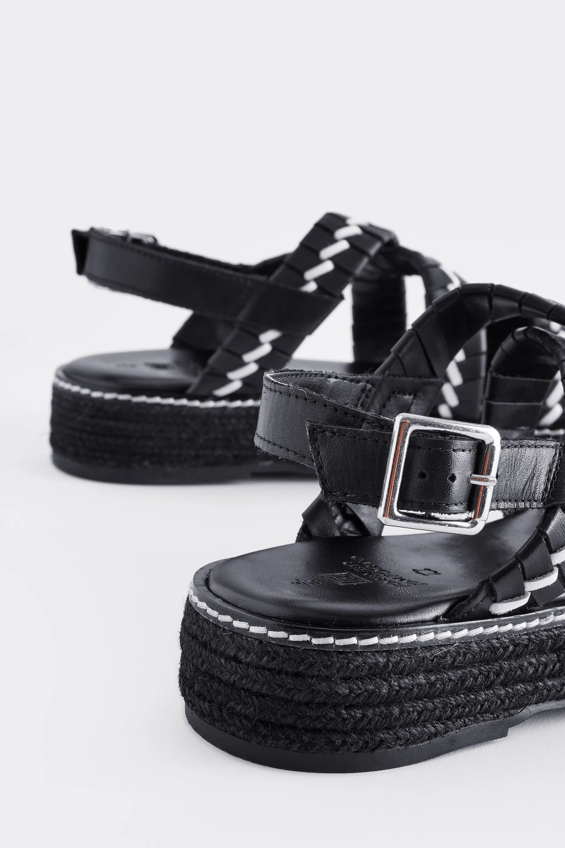 Forever Comfort® - Sandali flatform in pelle espadrillas intrecciate