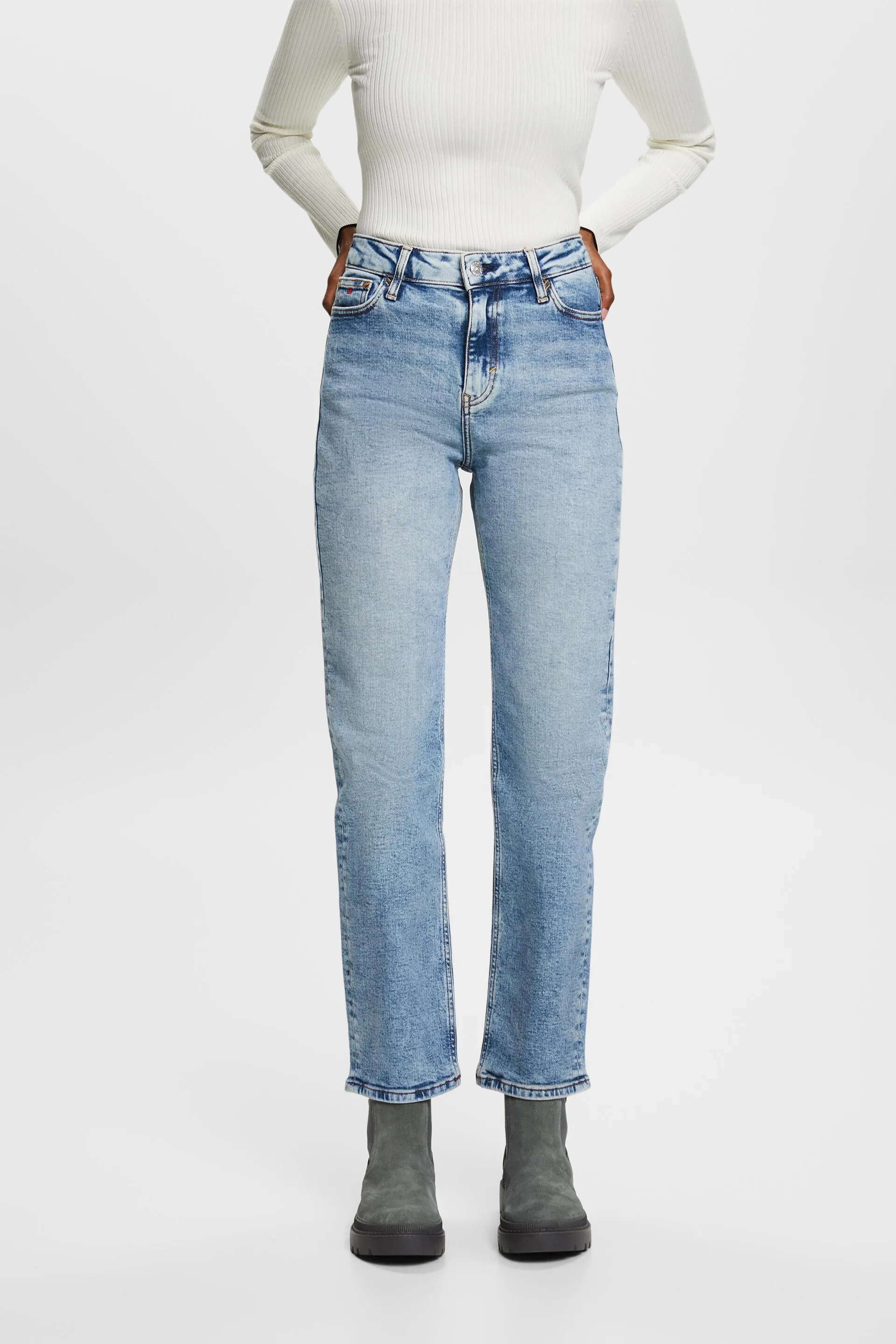 Jeans dritti retrò a vita alta