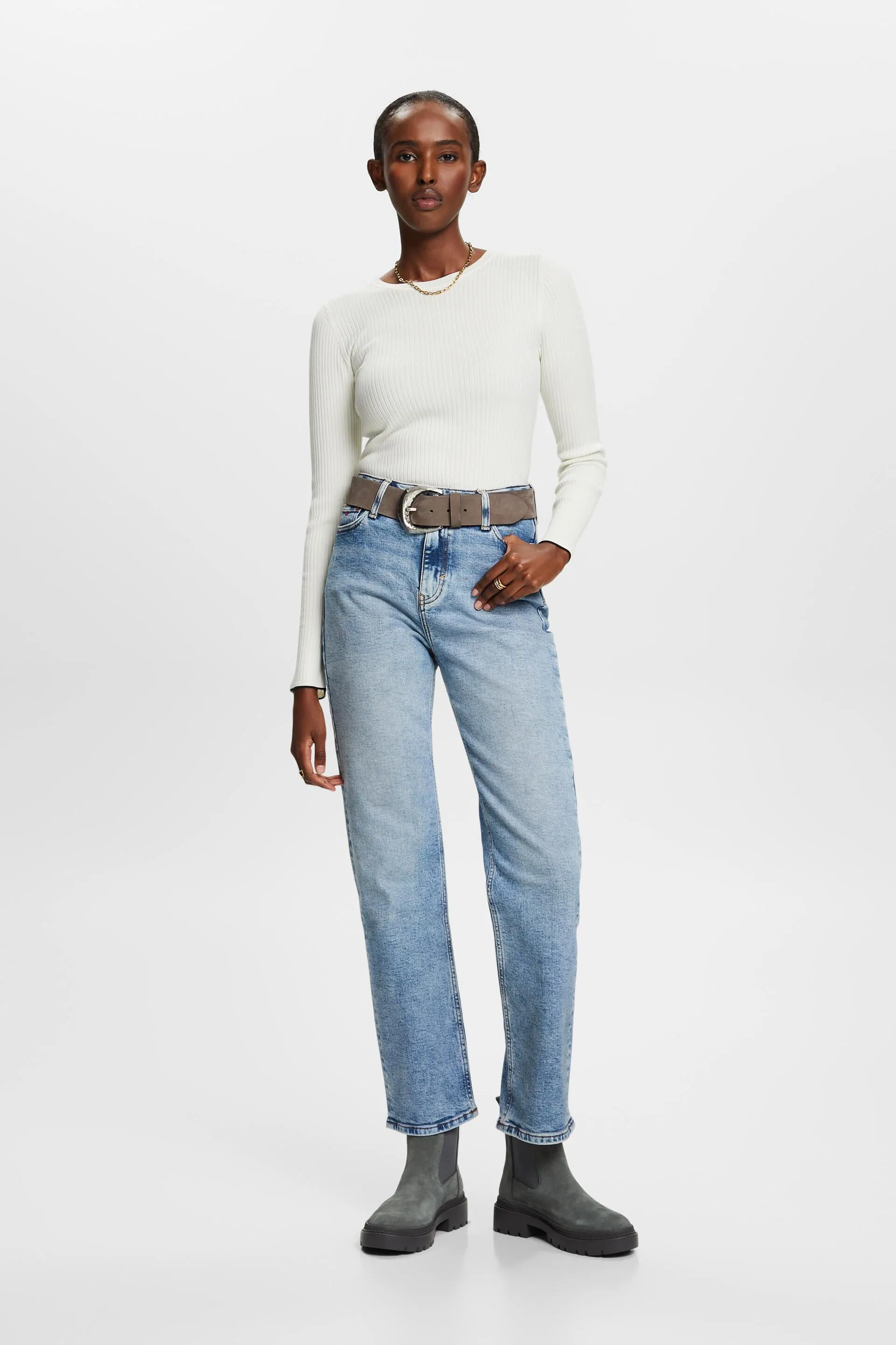 Jeans dritti retrò a vita alta