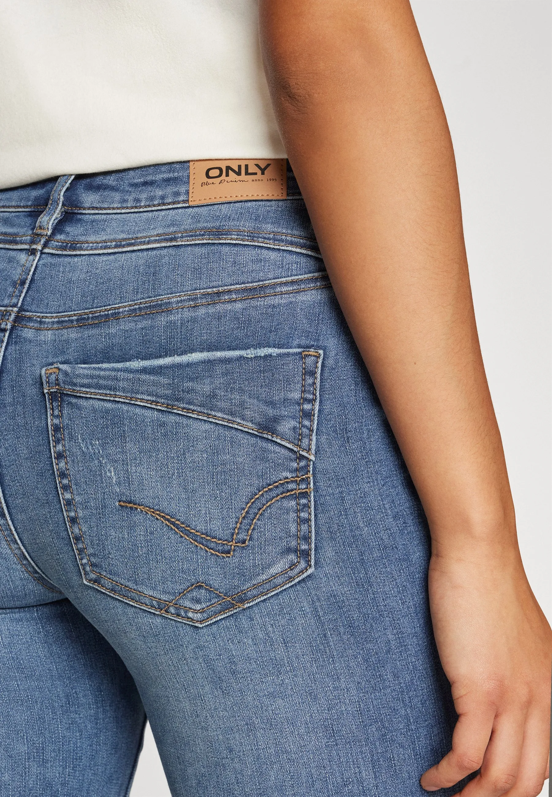 ONLALICIA SLIM - Jeans a sigaretta