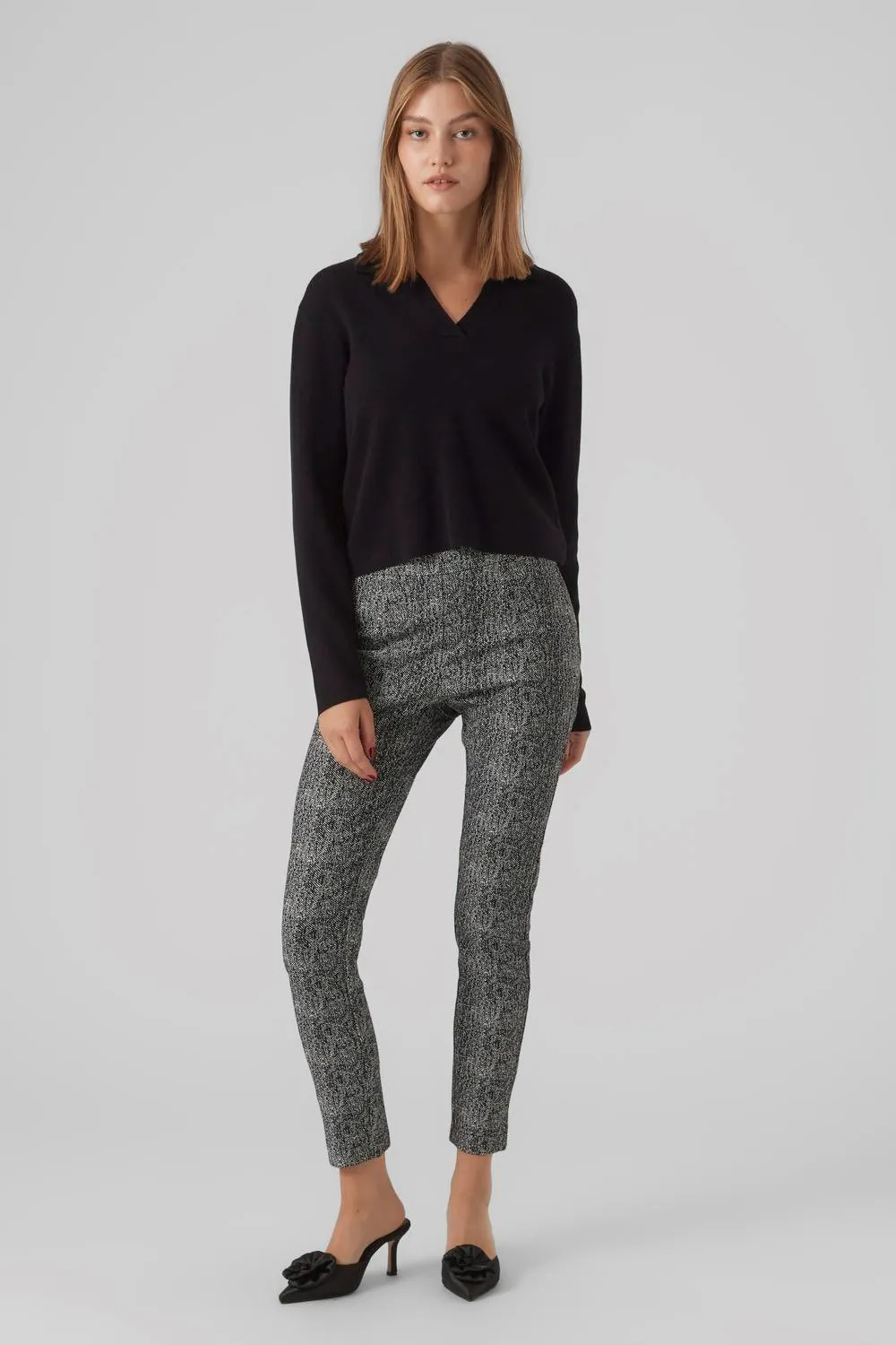 Pantaloni a sigaretta Aware vmgracelynn hw ankle pant vma Nero