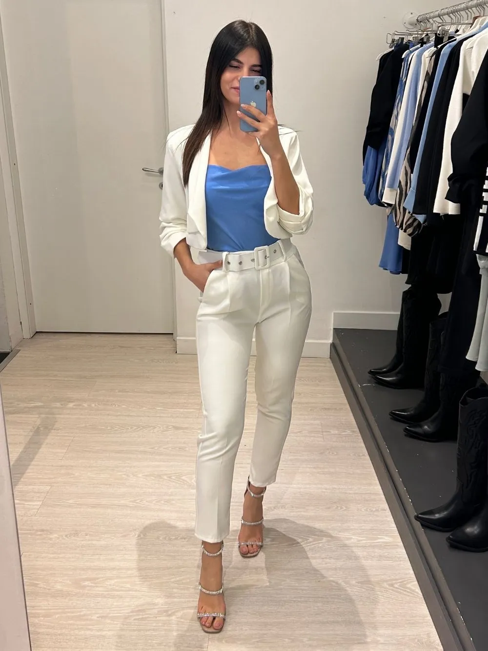 Pantaloni a sigaretta con cintura