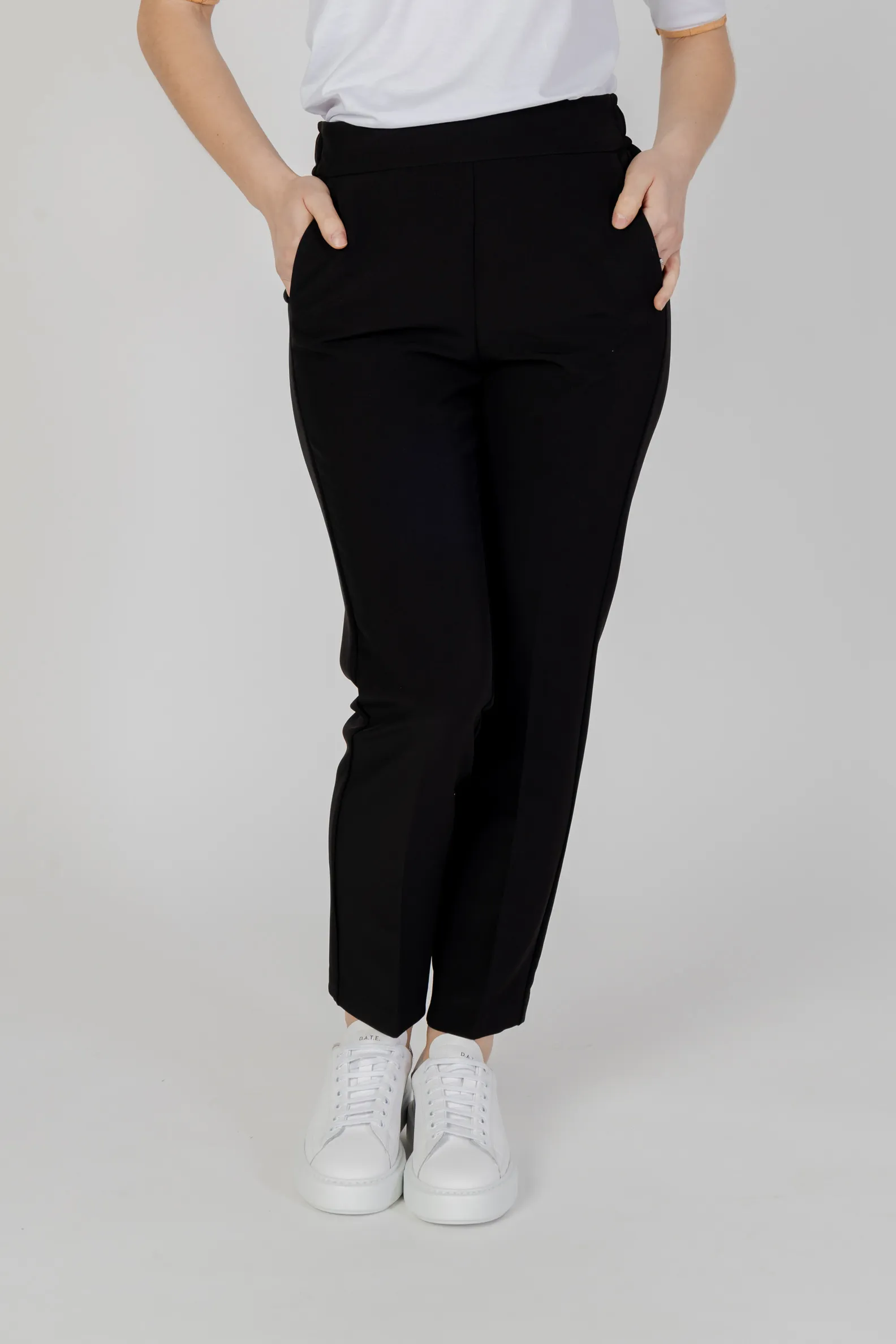 Pantaloni a sigaretta Sandro Ferrone  Nero
