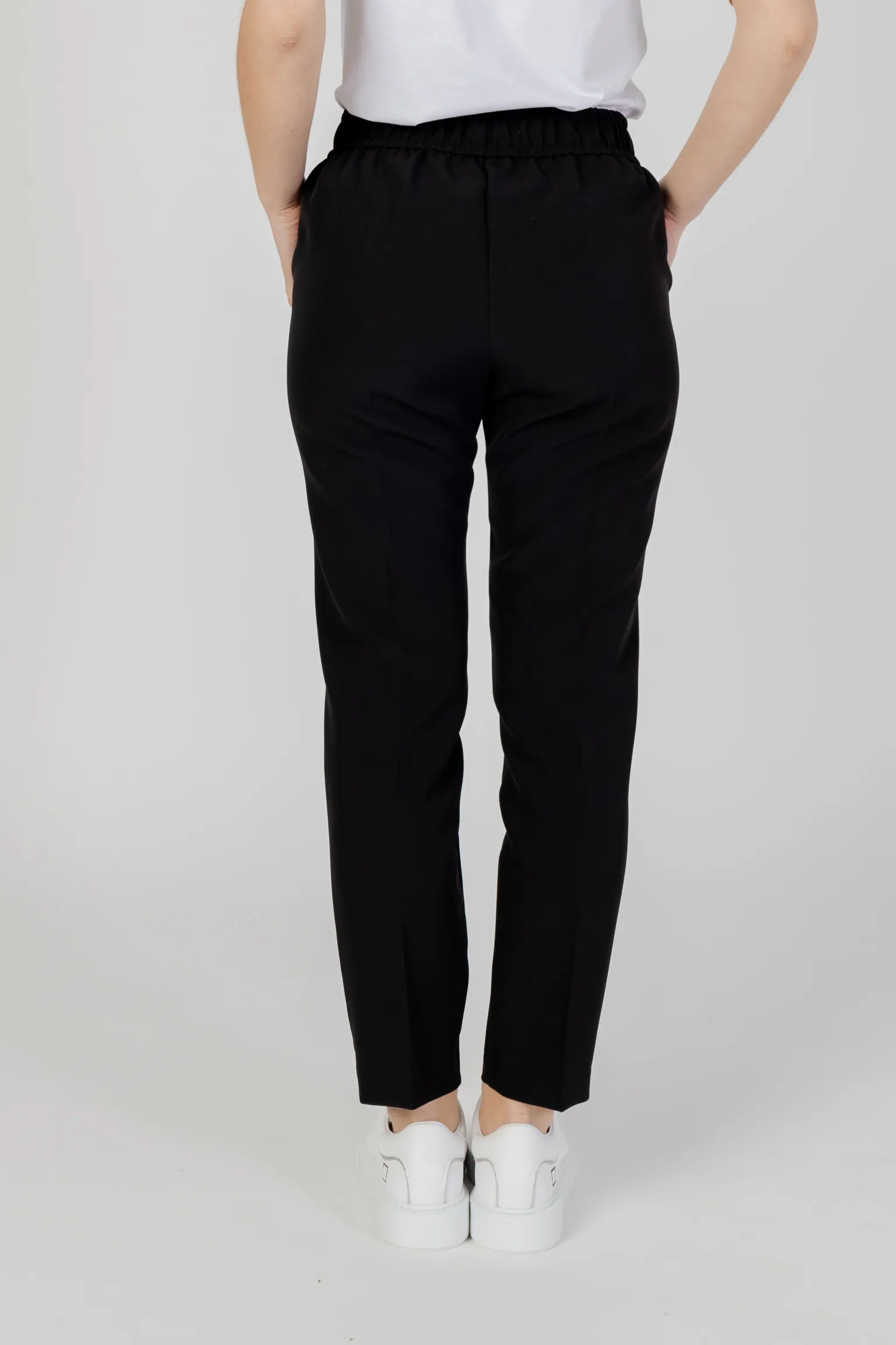 Pantaloni a sigaretta Sandro Ferrone  Nero