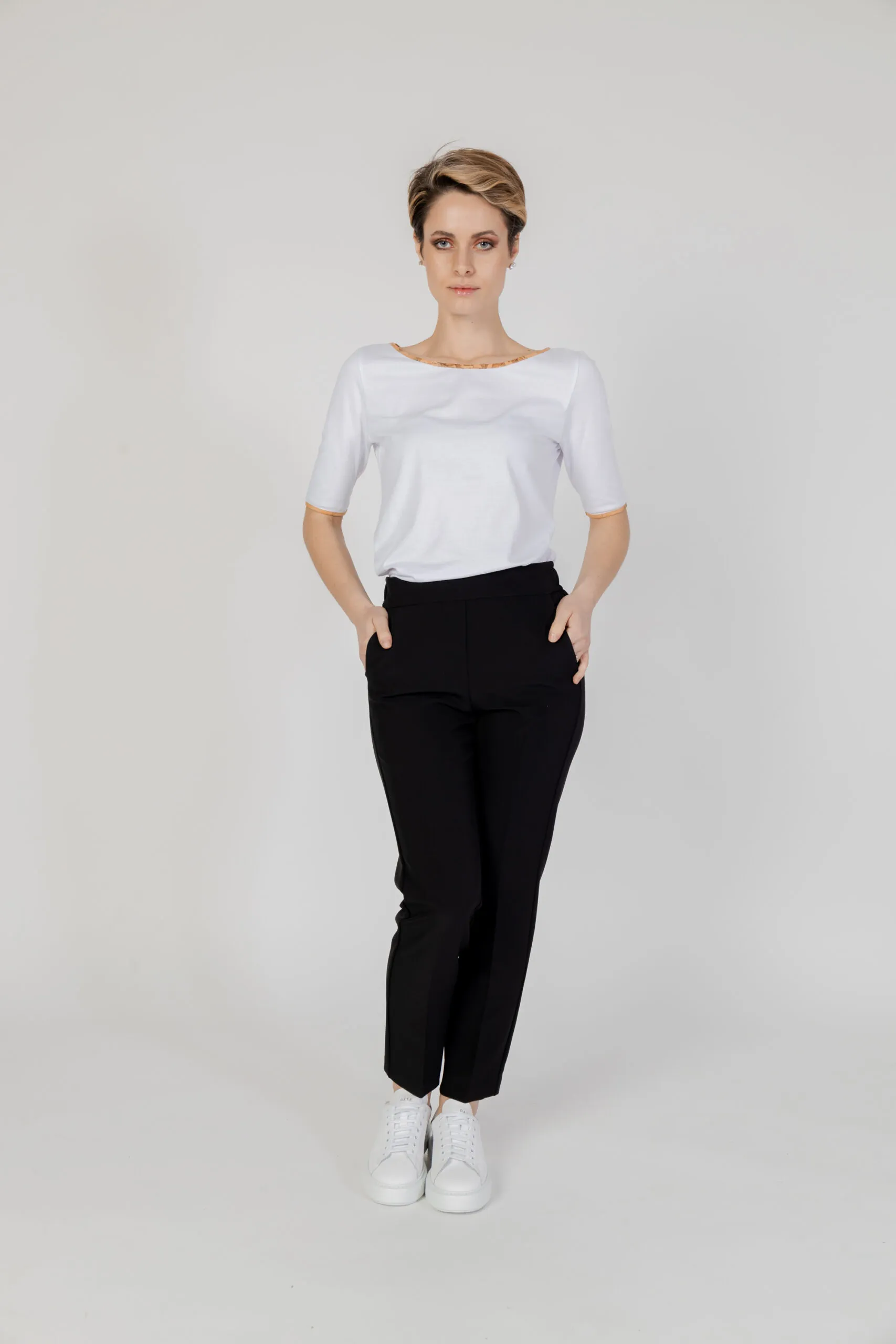 Pantaloni a sigaretta Sandro Ferrone  Nero