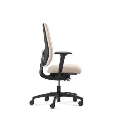 Poltrona ergonomica INDEED schienale imbottito