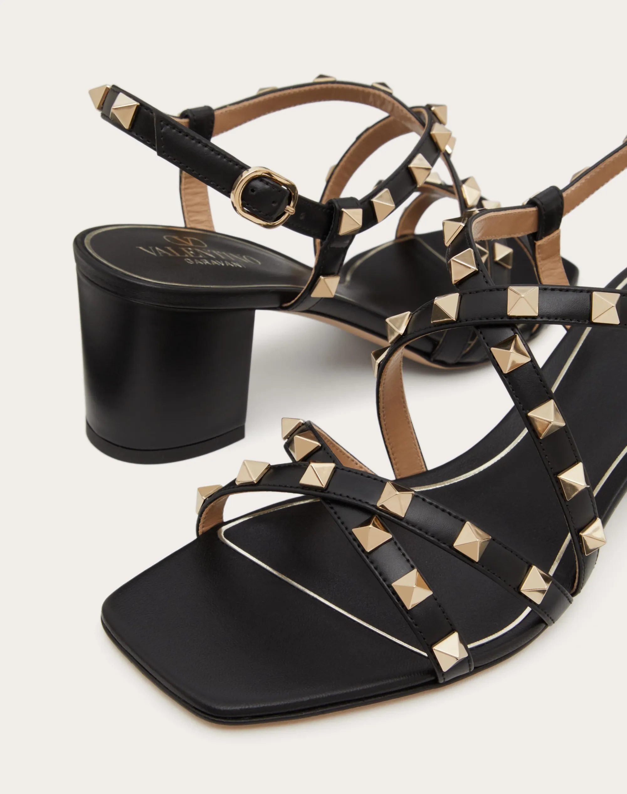 SANDALO ROCKSTUD IN VITELLO CON CINTURINI 60MM
