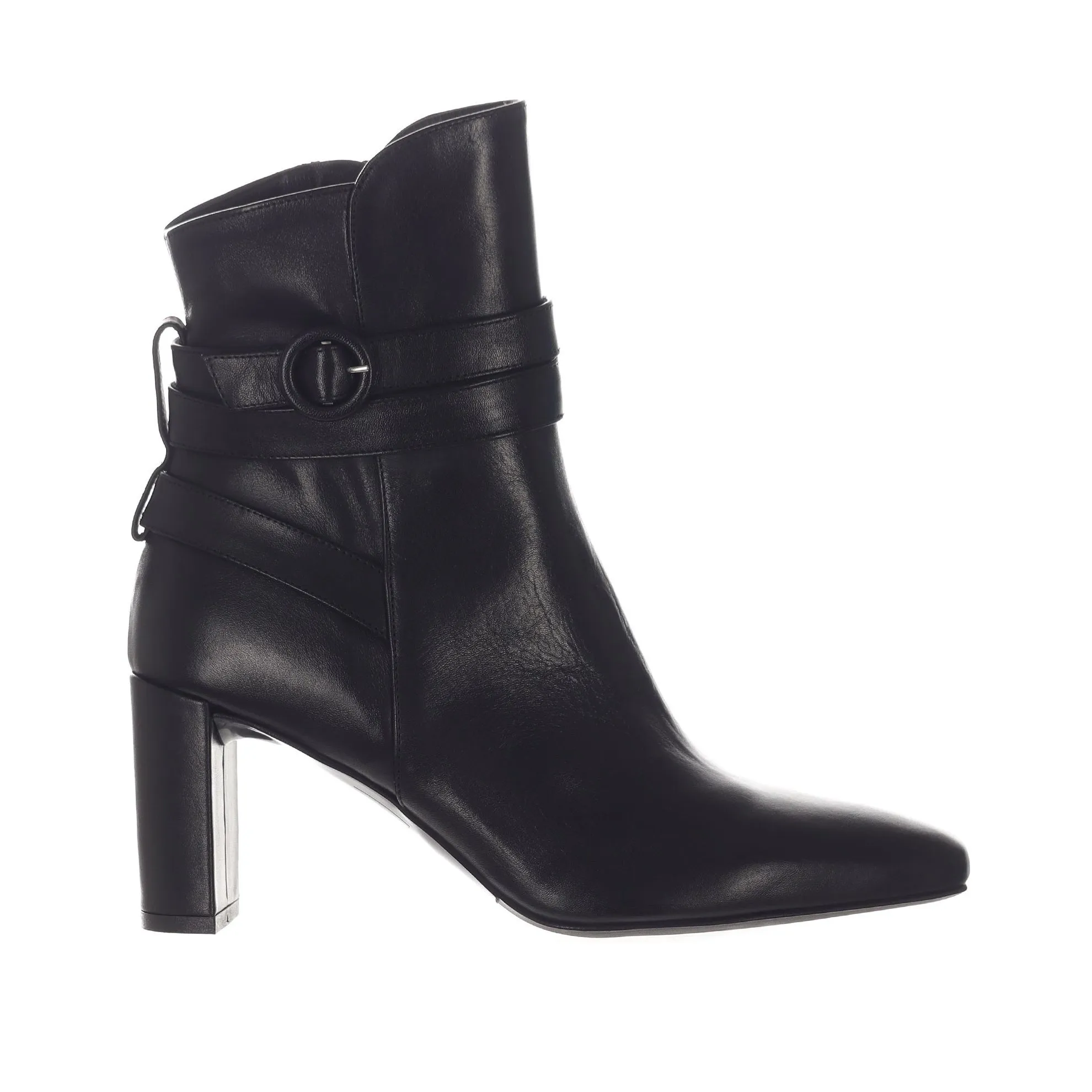 Stivaletto in pelle con tacco