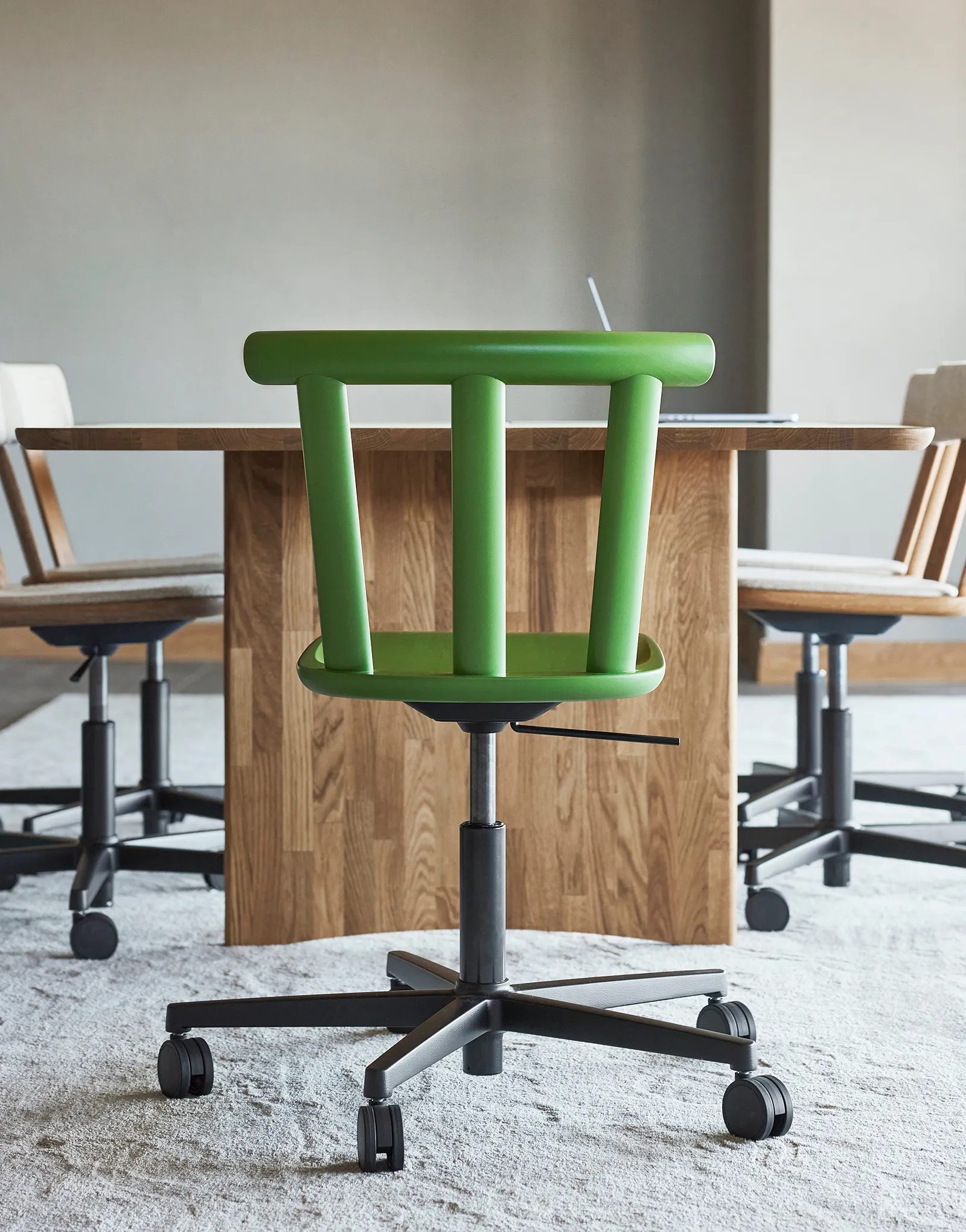 Tavolo Alt 90x245 cm rovere.iv{font-size:18px}Laccato opaco chiaro