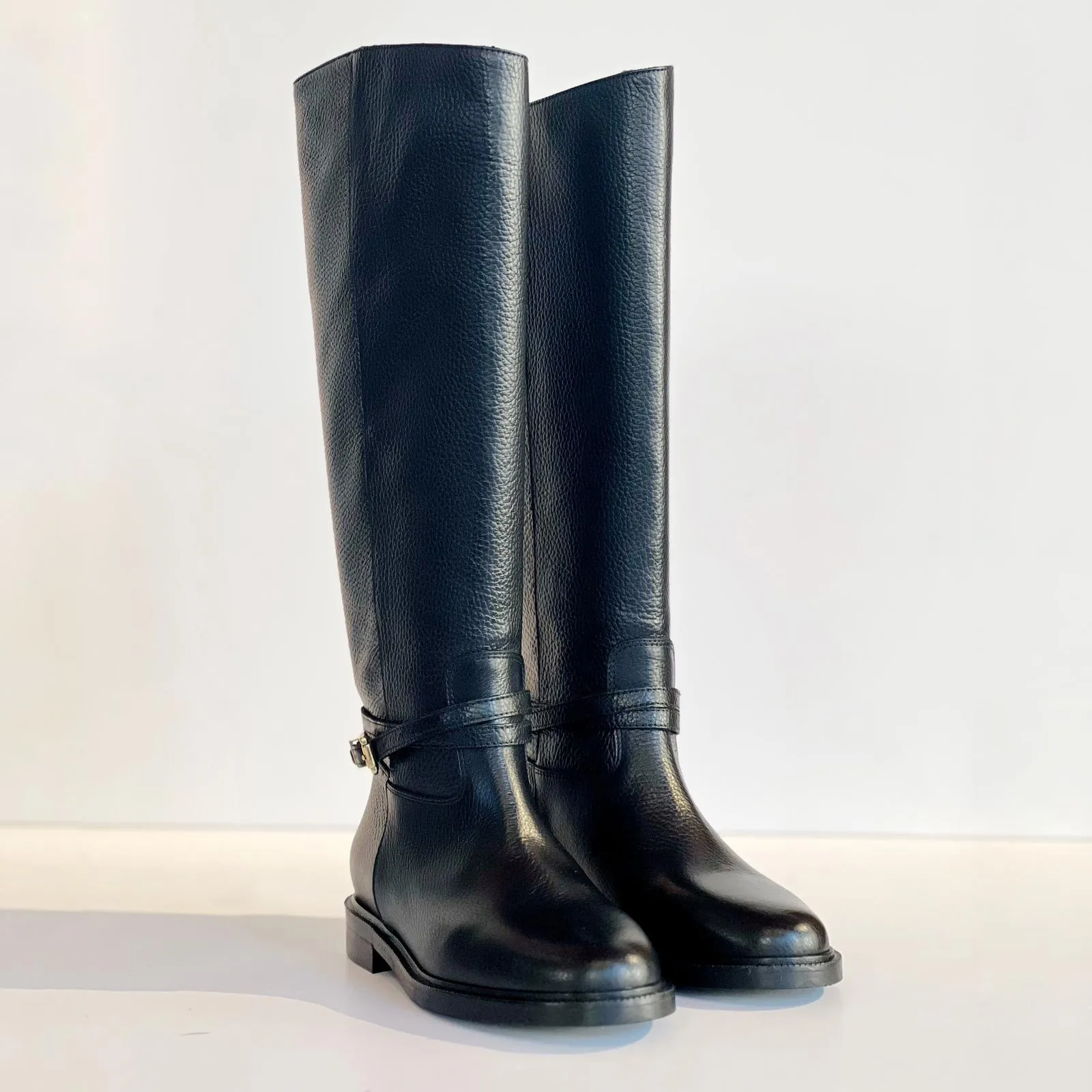 W4-D331 Stivale Fibbia Cervo Nero  