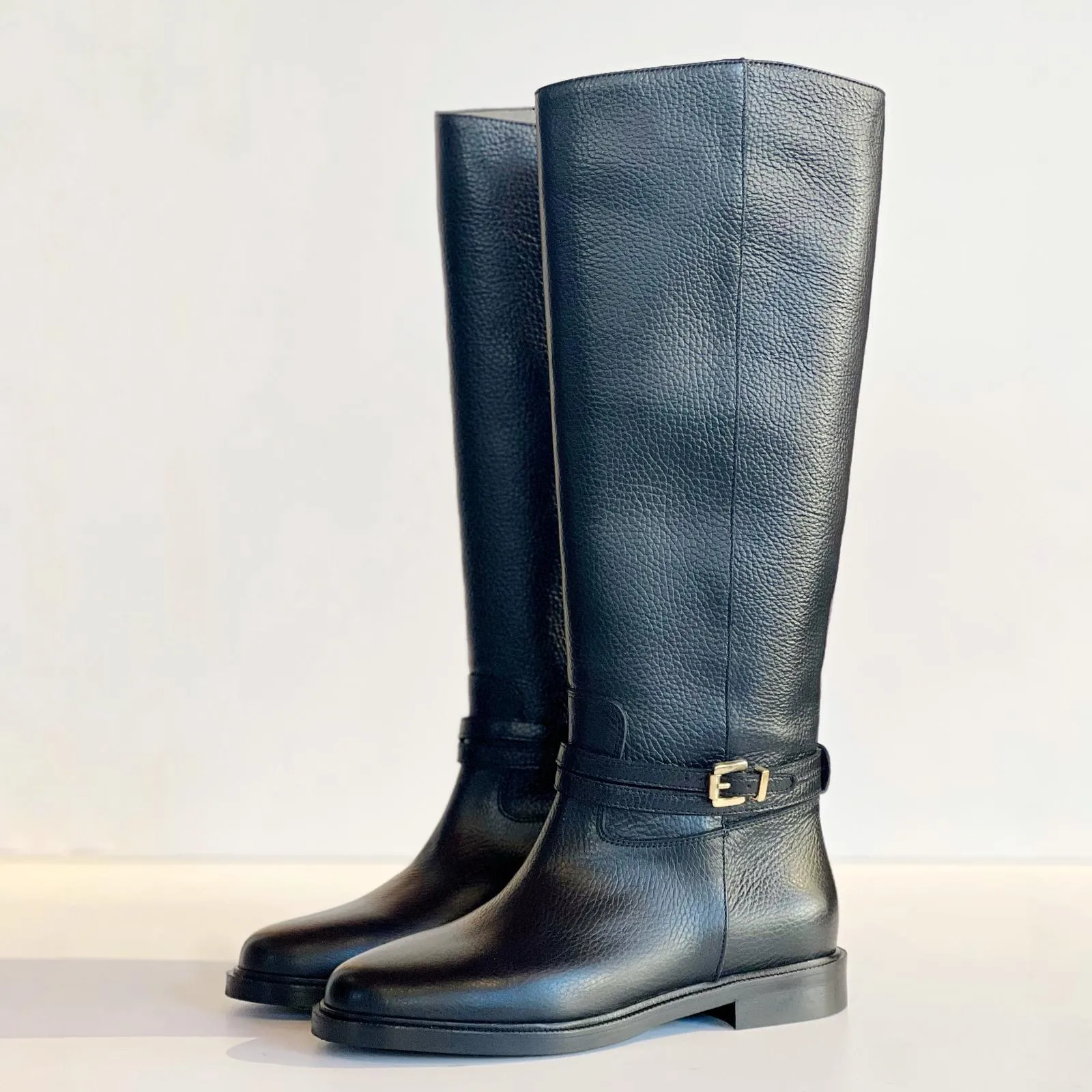 W4-D331 Stivale Fibbia Cervo Nero  