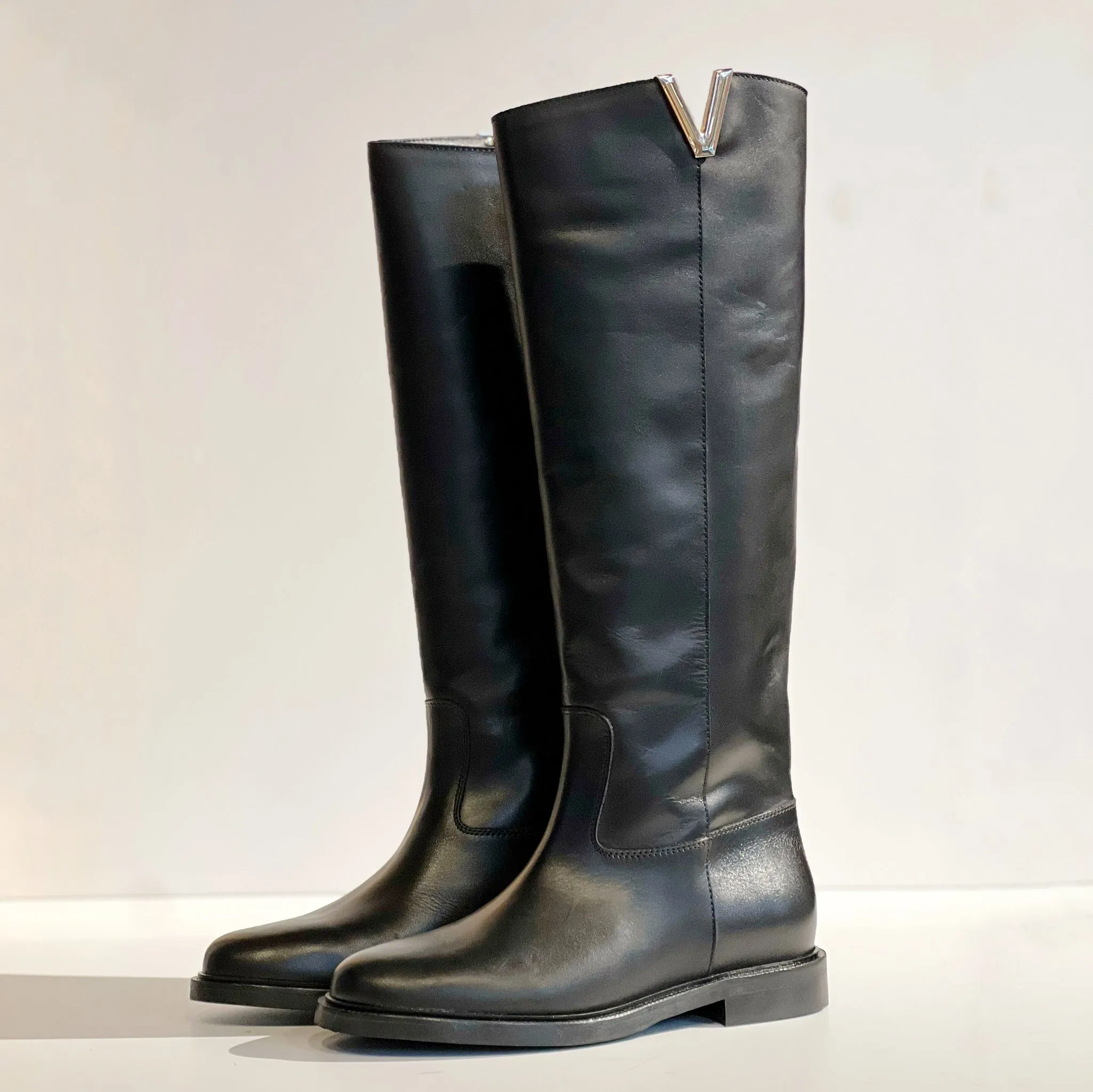 W4-T25 Stivale NO Zeppa Interna V Oro Nero  