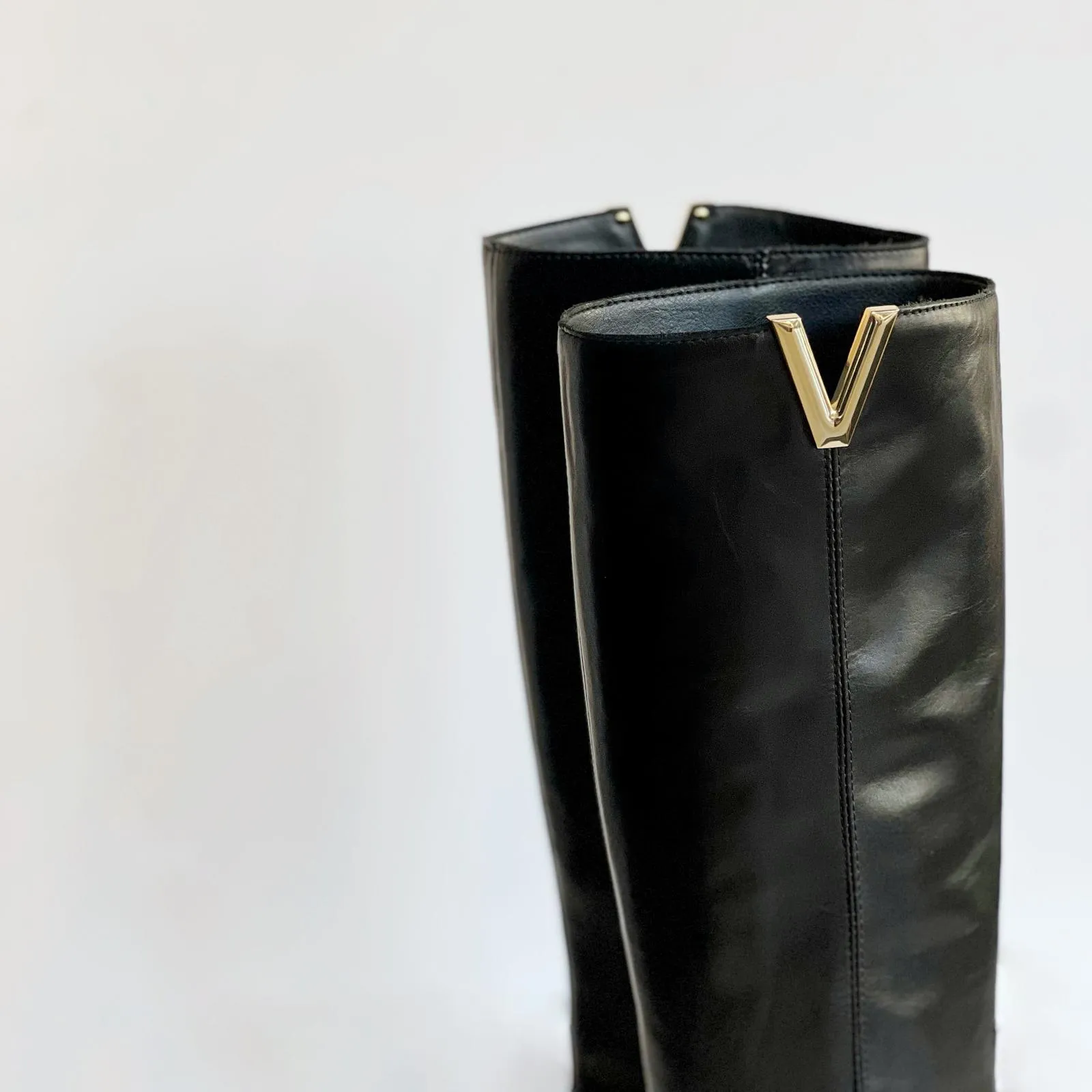 W4-T25 Stivale Zeppa Interna V Oro Nero  